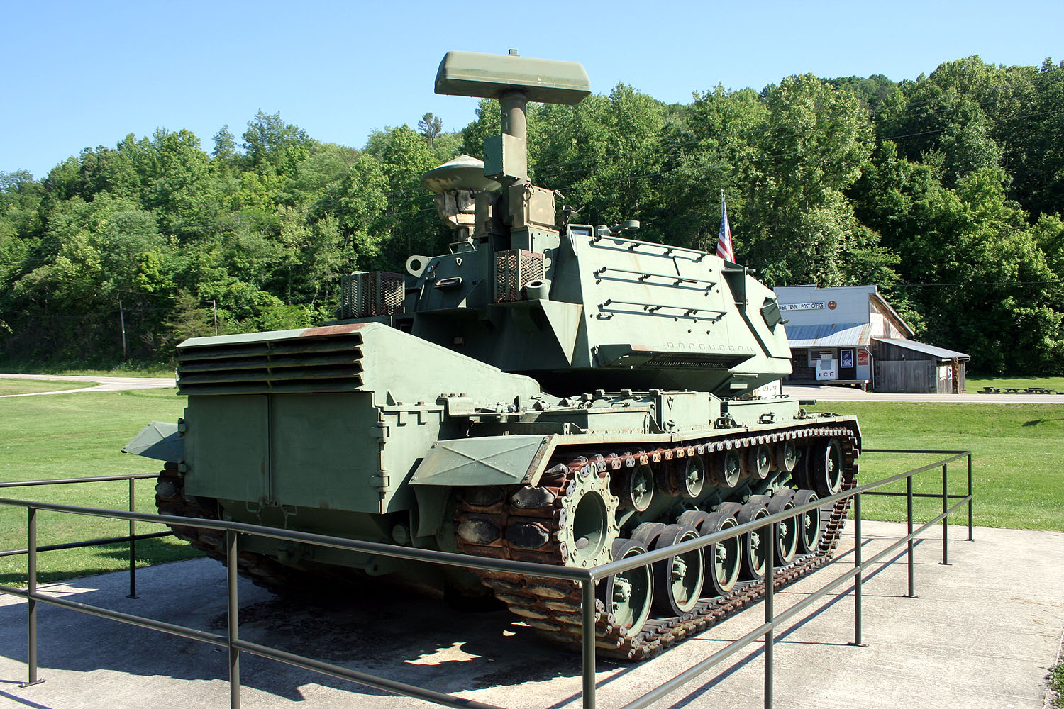 cochran_m247_29.jpg