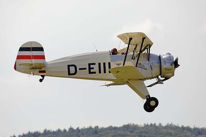 Bu 133 Jungmeister Modeler's Online Reference