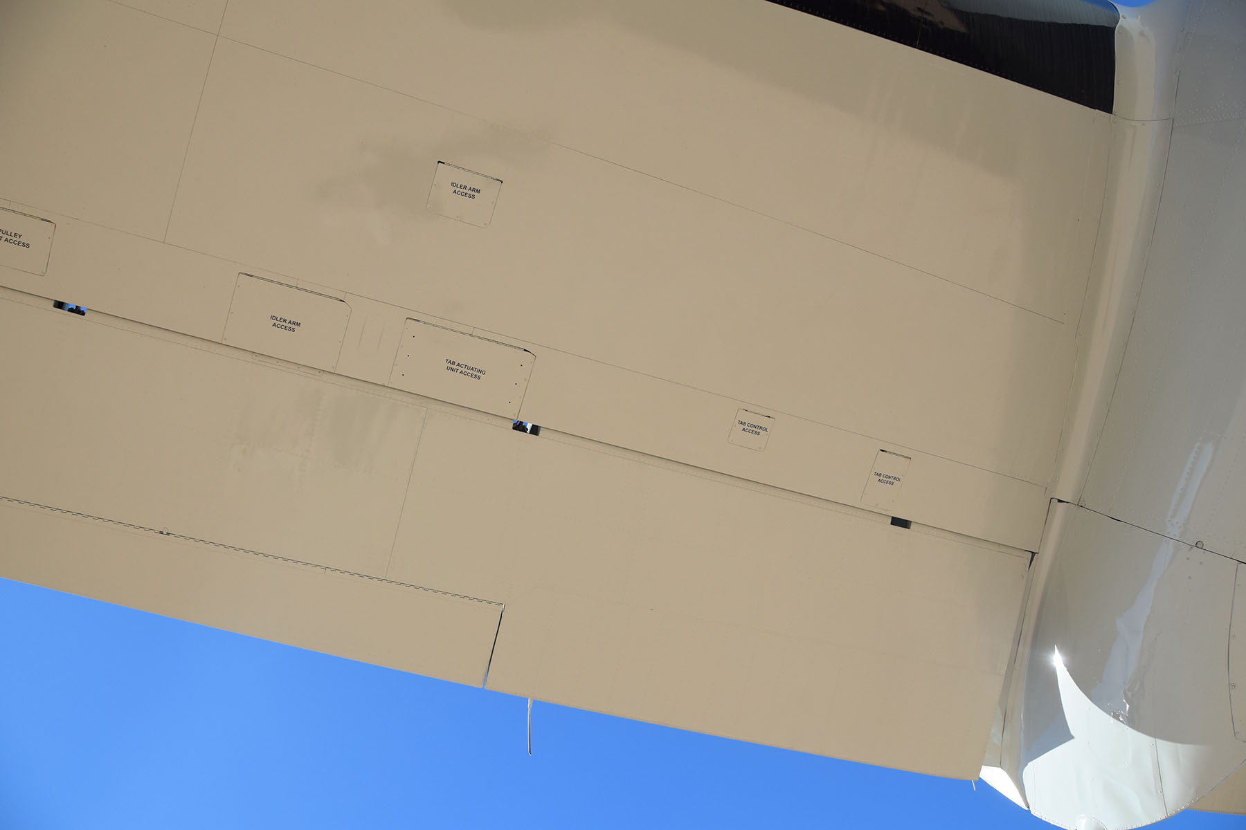 EC-121T Constellation Photo 071