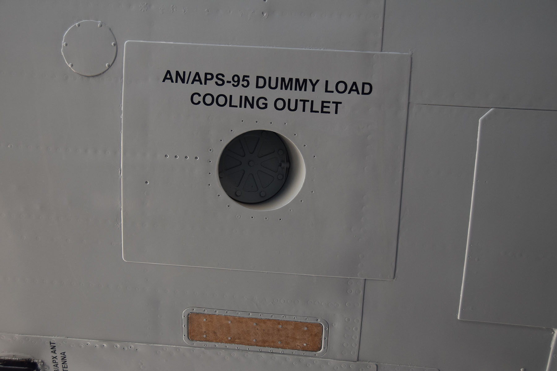 EC-121T Constellation Photo 129