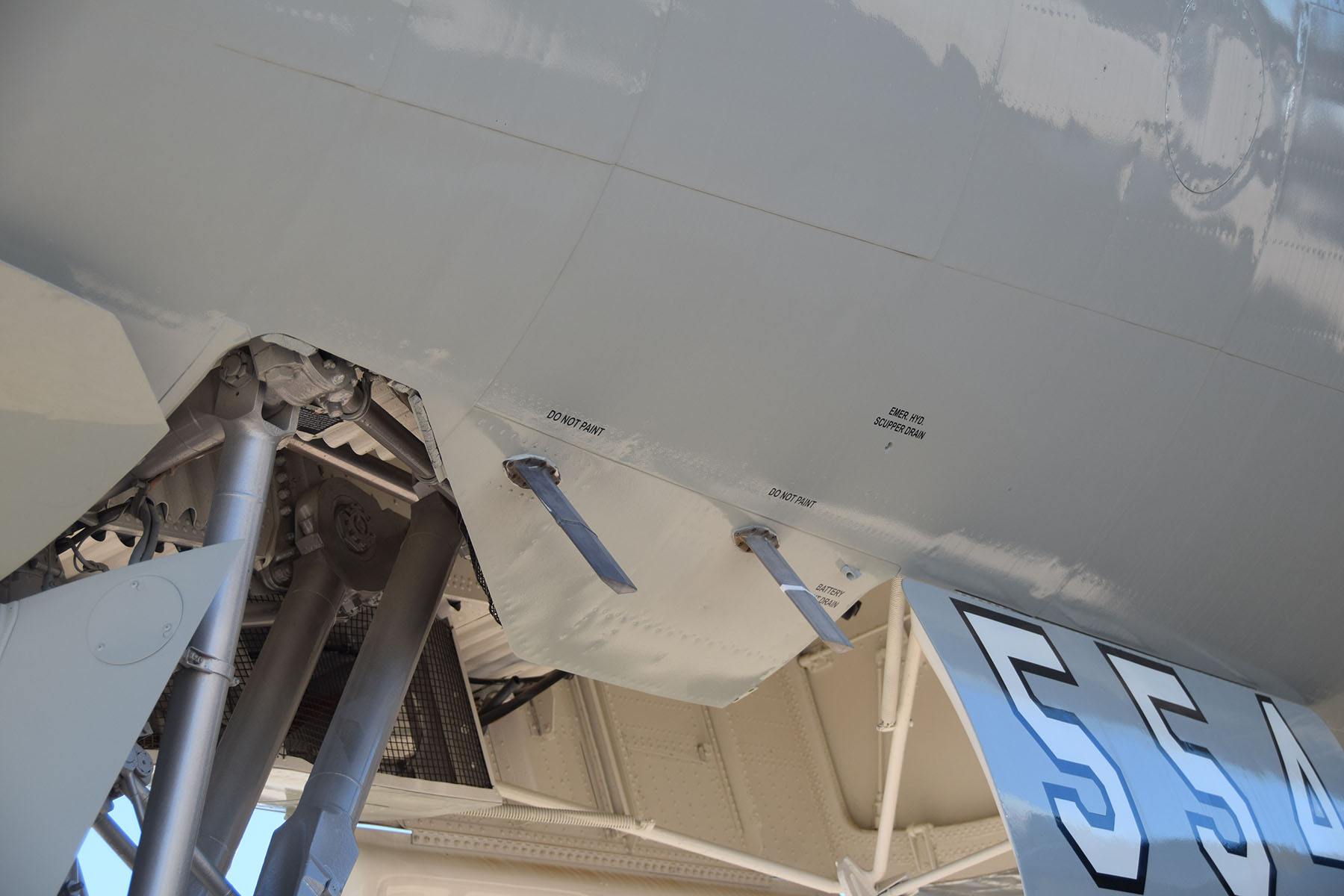 EC-121T Constellation Photo 141