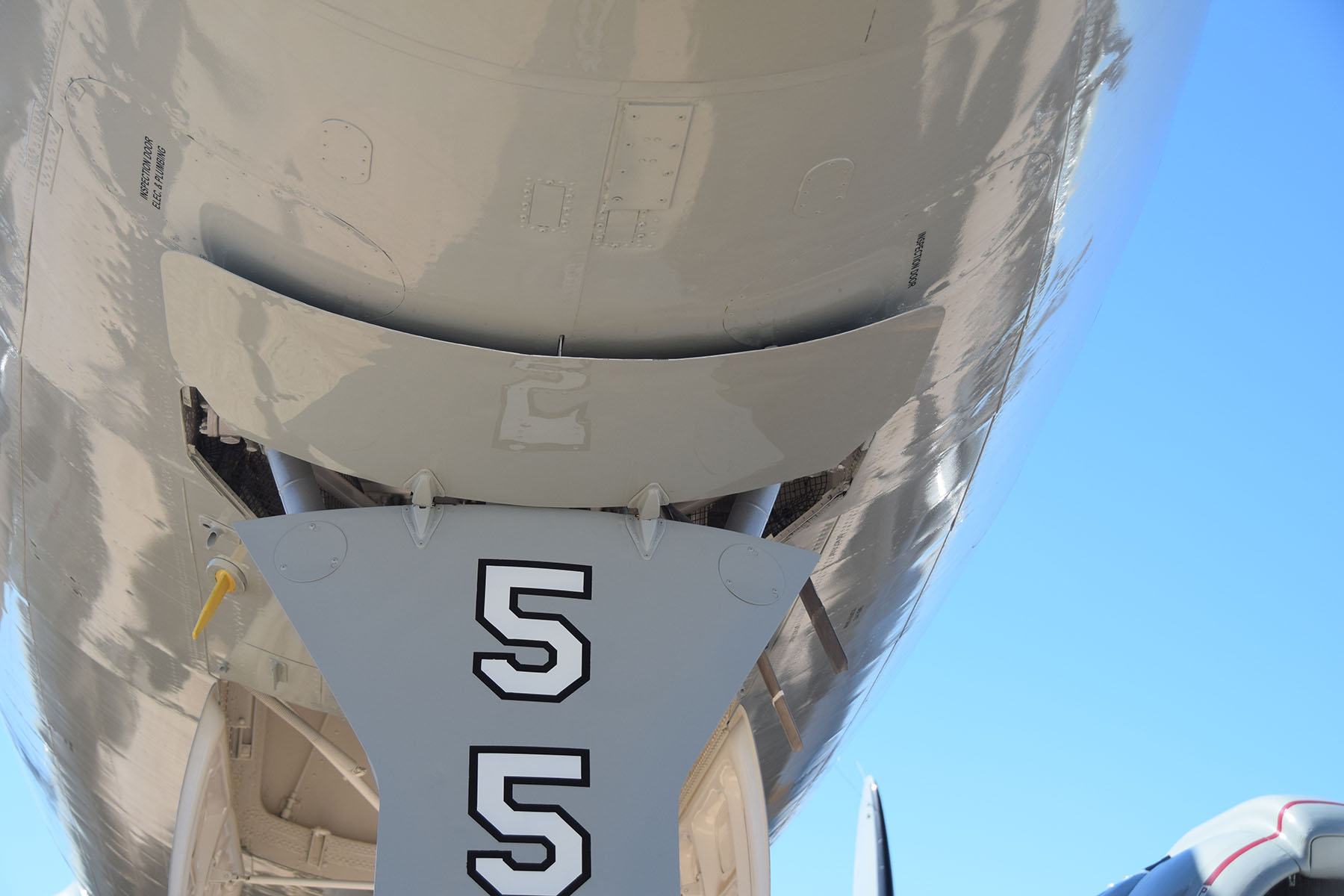 EC-121T Constellation Photo 143