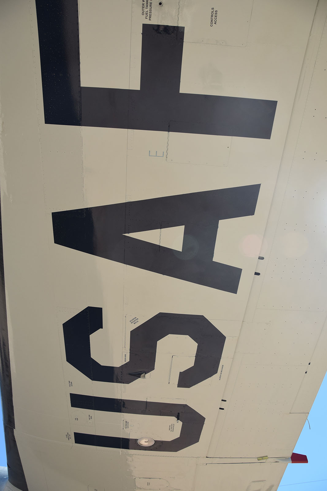 EC-121T Constellation Photo 217