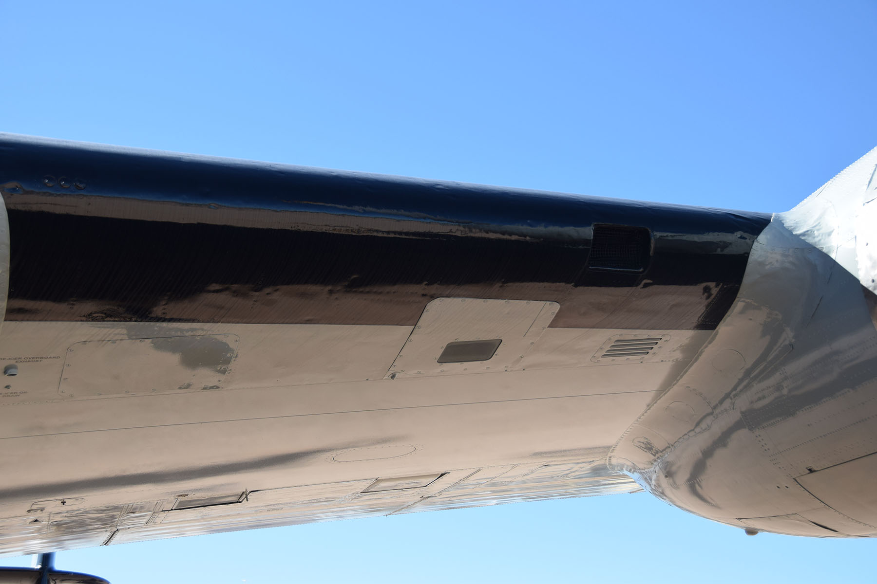 EC-121T Constellation Photo 256