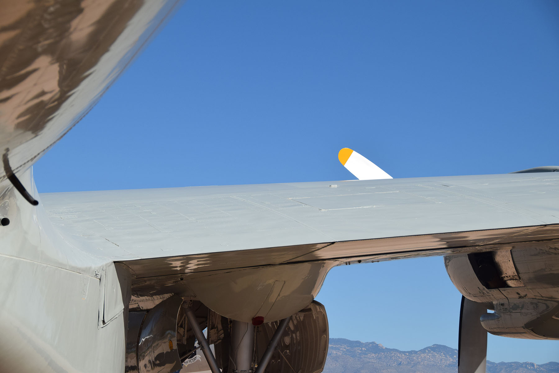 EC-121T Constellation Photo 304