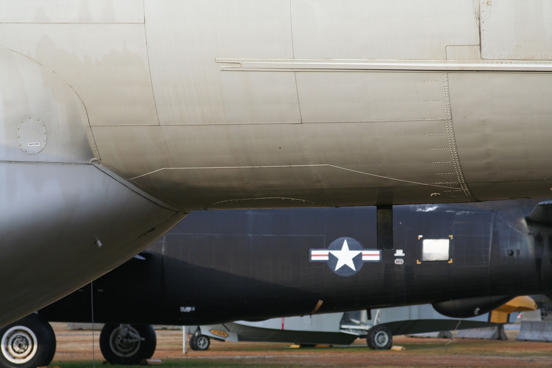 YEC-121K Constellation Photo 092