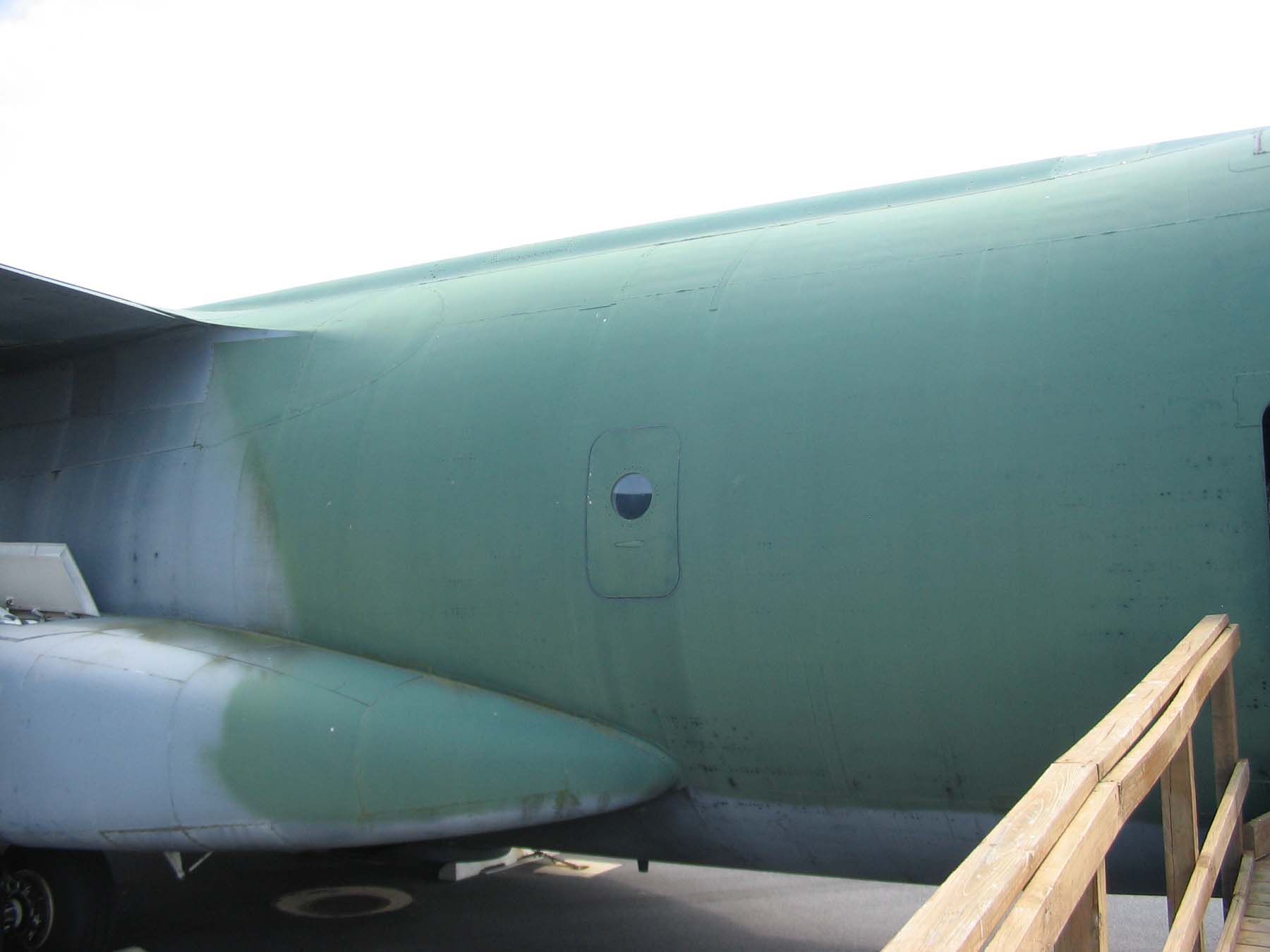 C-141B Starlifter Photo 037