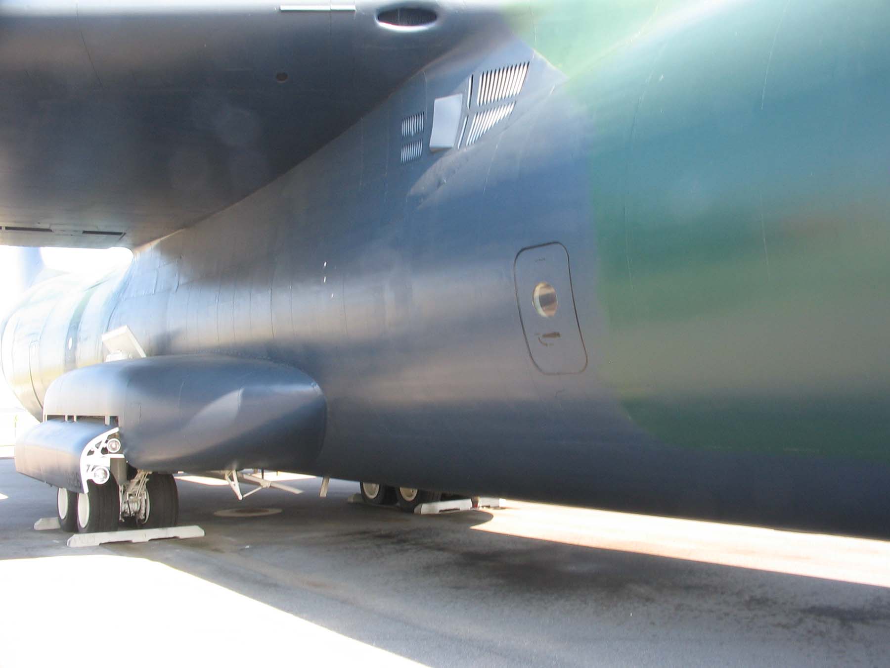 C-141B Starlifter Photo 065