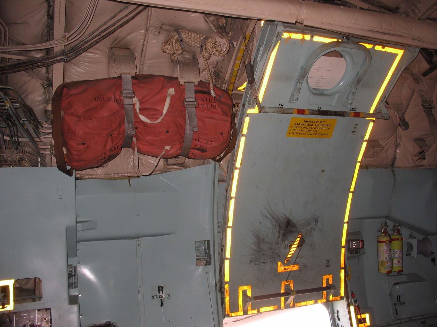 C-141B Starlifter Photo 095