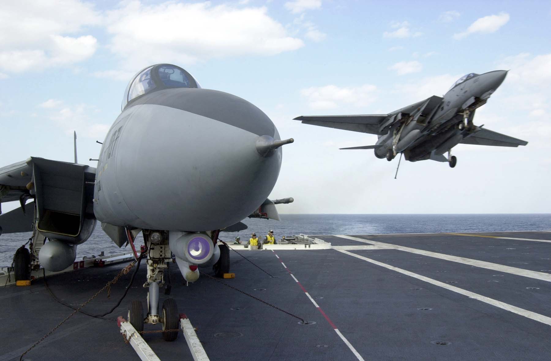 Grumman F-14B Tomcat US Navy Archives Image 020319-n-9849w-013