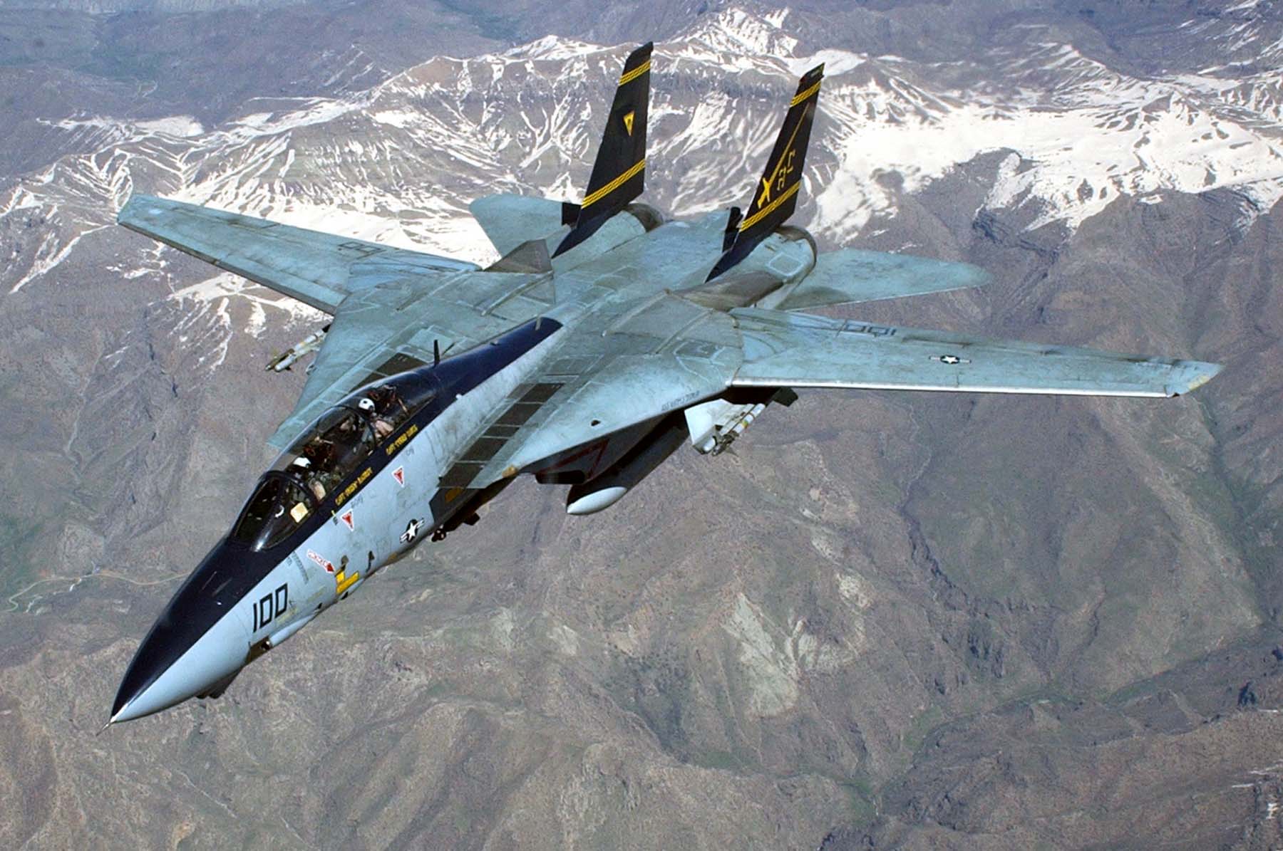 Grumman F-14B Tomcat US Navy Archives Image 030411-n-0780f-053