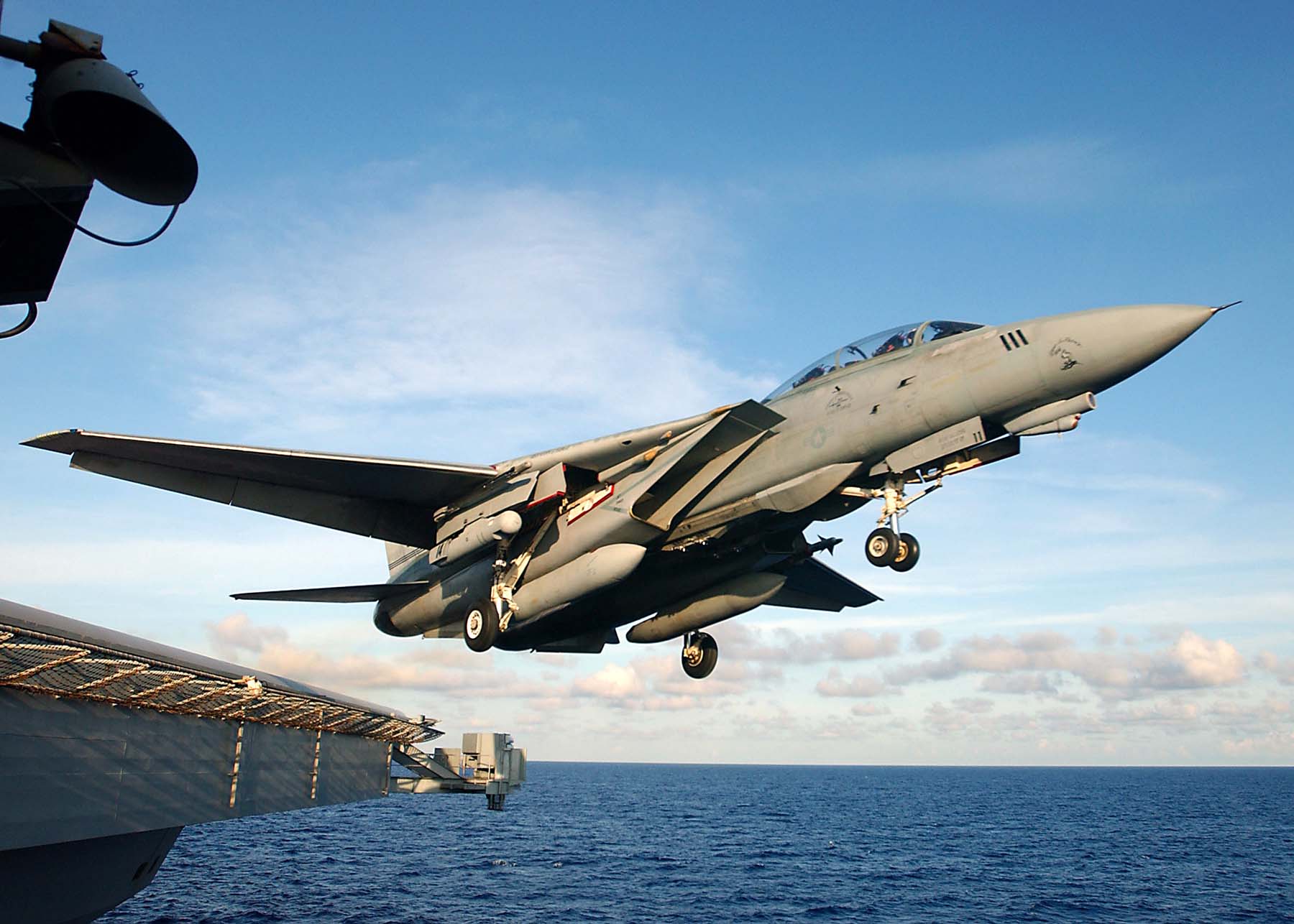 Grumman F-14B Tomcat US Navy Archives Image 050719-n-5345w-067