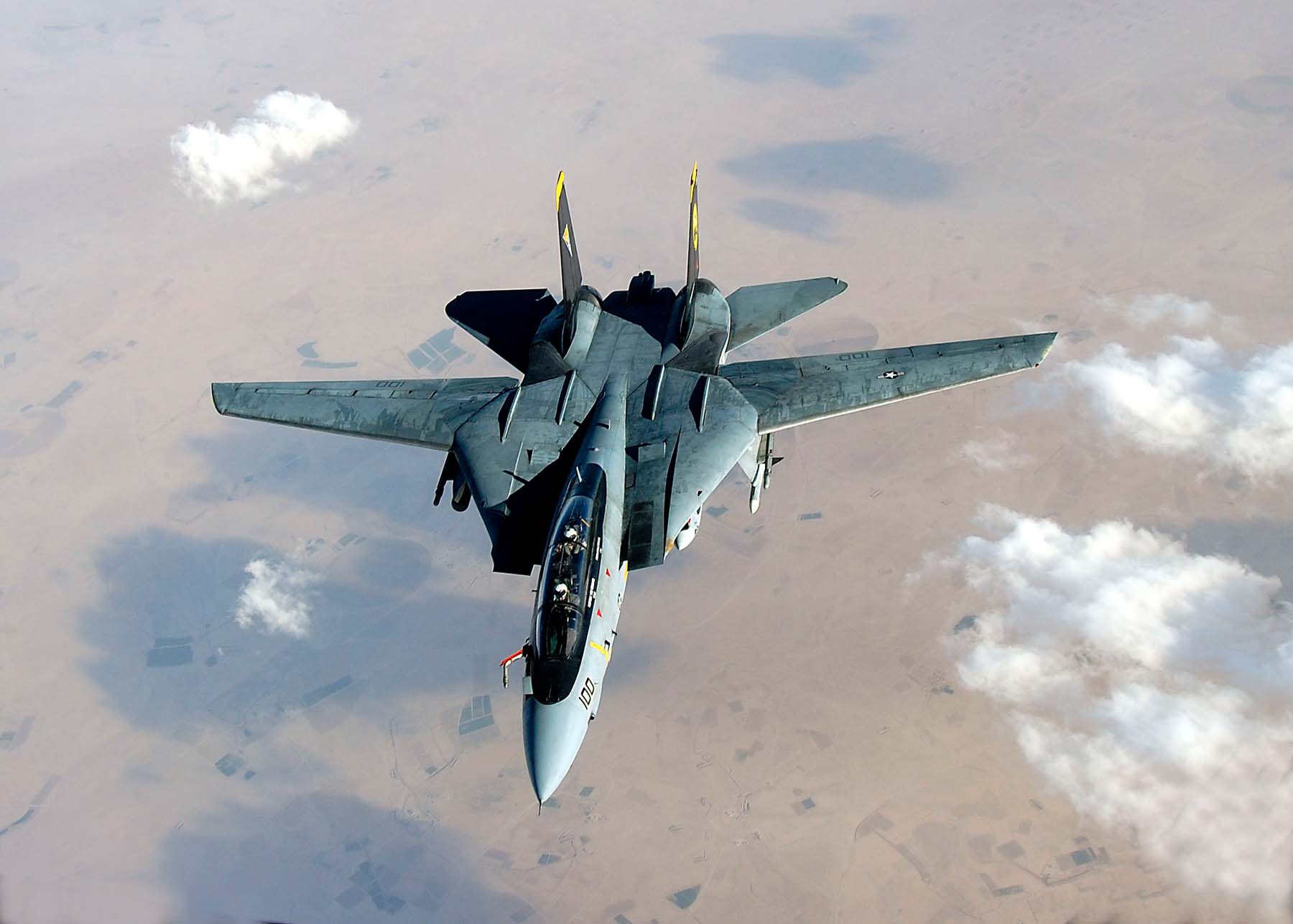 Grumman F-14D Tomcat US Navy Archives Image 051105-f-5480t-008