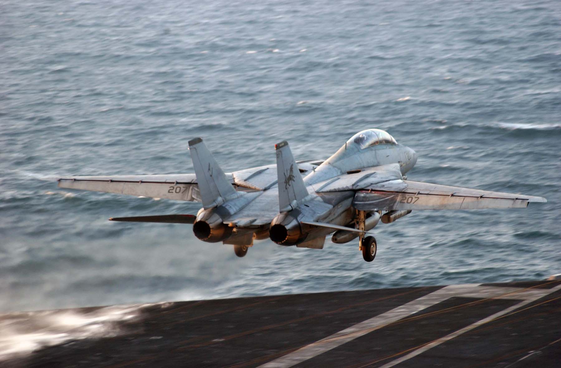 Grumman F-14D Tomcat US Navy Archives Image 051218-n-7241l-003