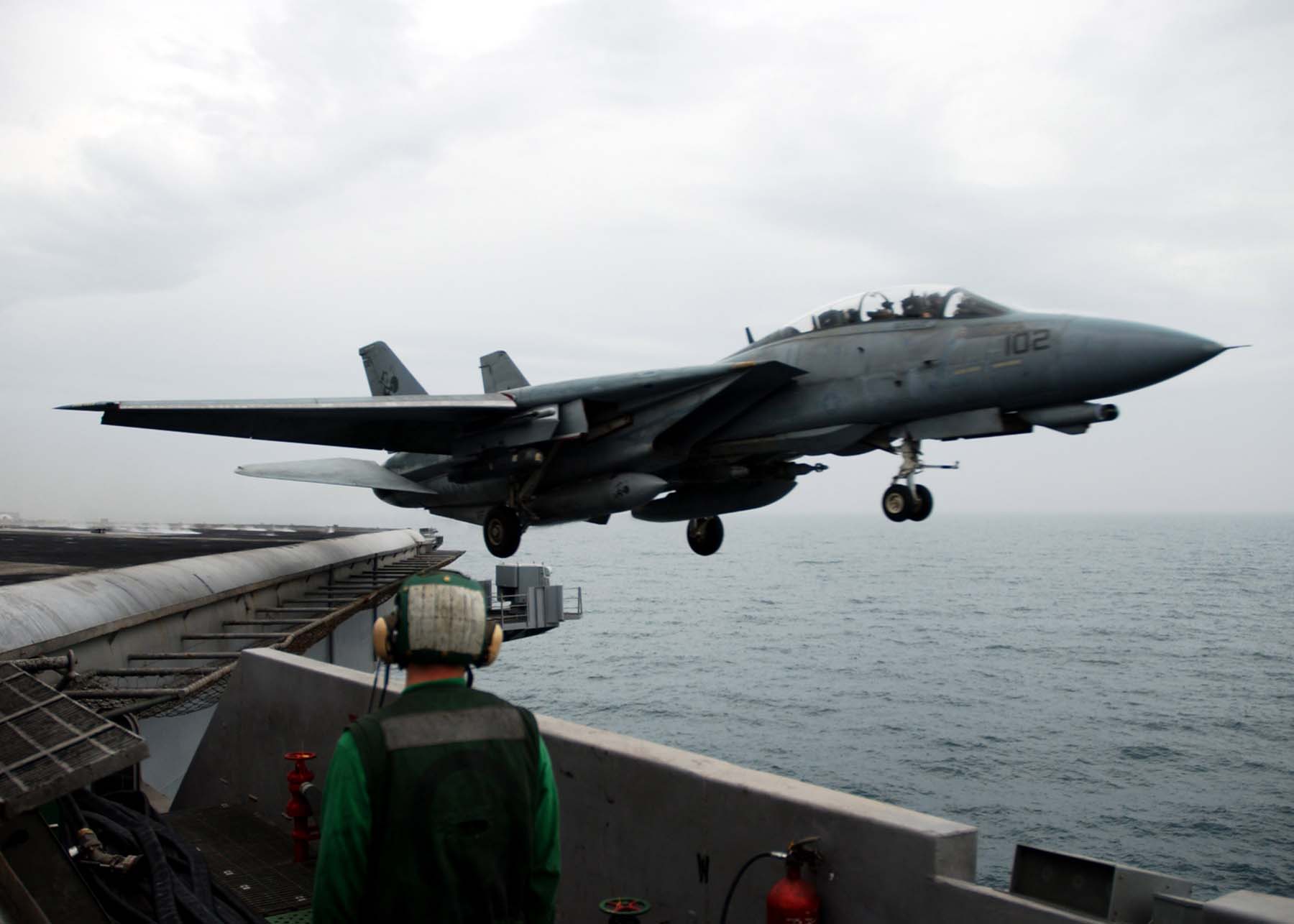 Grumman F-14D Tomcat US Navy Archives Image 060206-n-9362d-002