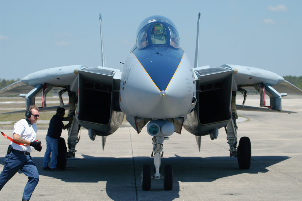 Grumman F-14D Tomcat US Navy Archives Image 060413-n-5328n-455