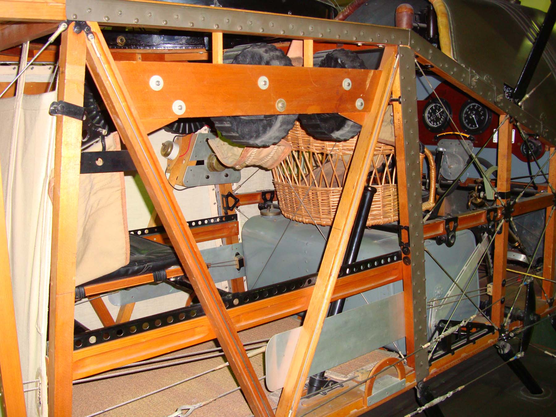 Aircraft Construction Between the Wars Photo 051