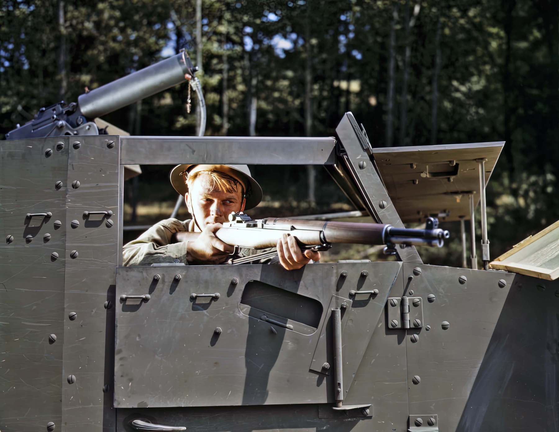National Archives M3 Halftrack Photo 004