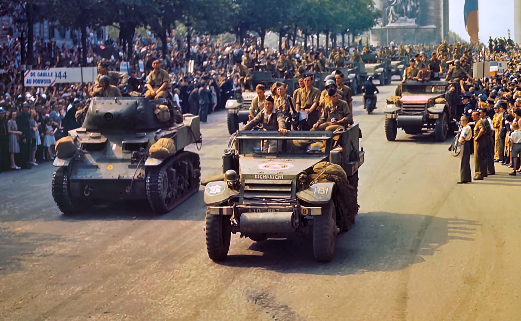National Archives M3 Halftrack Photo 010