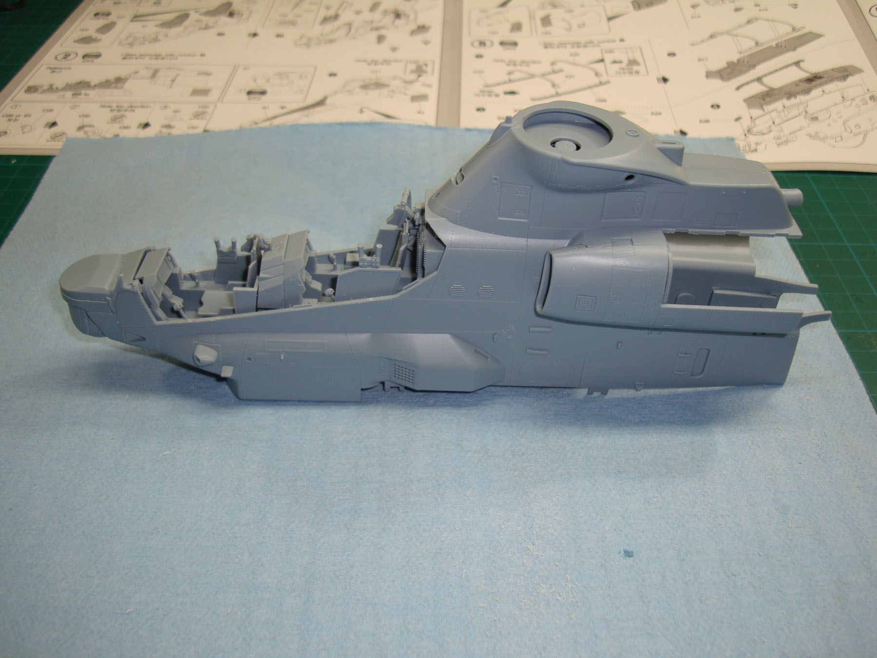 Academy 12127 1/35 AH-1Z Viper Quick Build Image 04