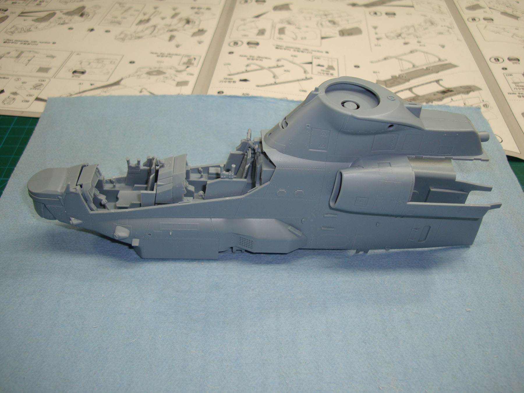 Academy 12127 1/35 AH-1Z Viper Quick Build Image 05