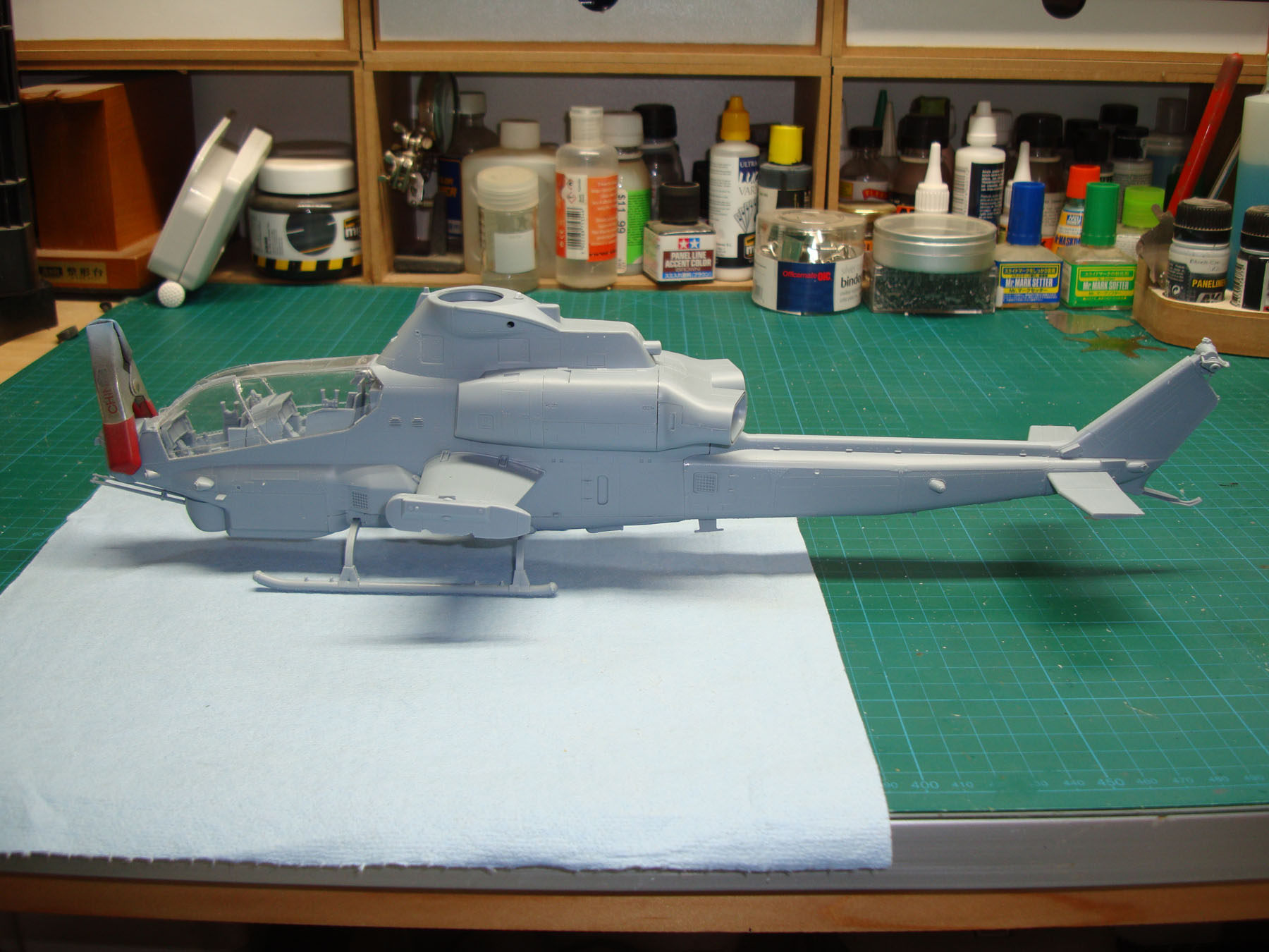 Academy 12127 1/35 AH-1Z Viper Quick Build Image 12