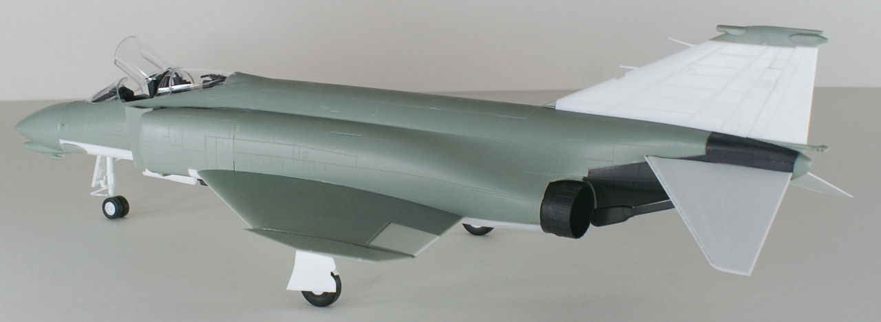 Academy 12232 1/48 F-4B Phantom II VF-111 Sundowners Quick Build Image 18
