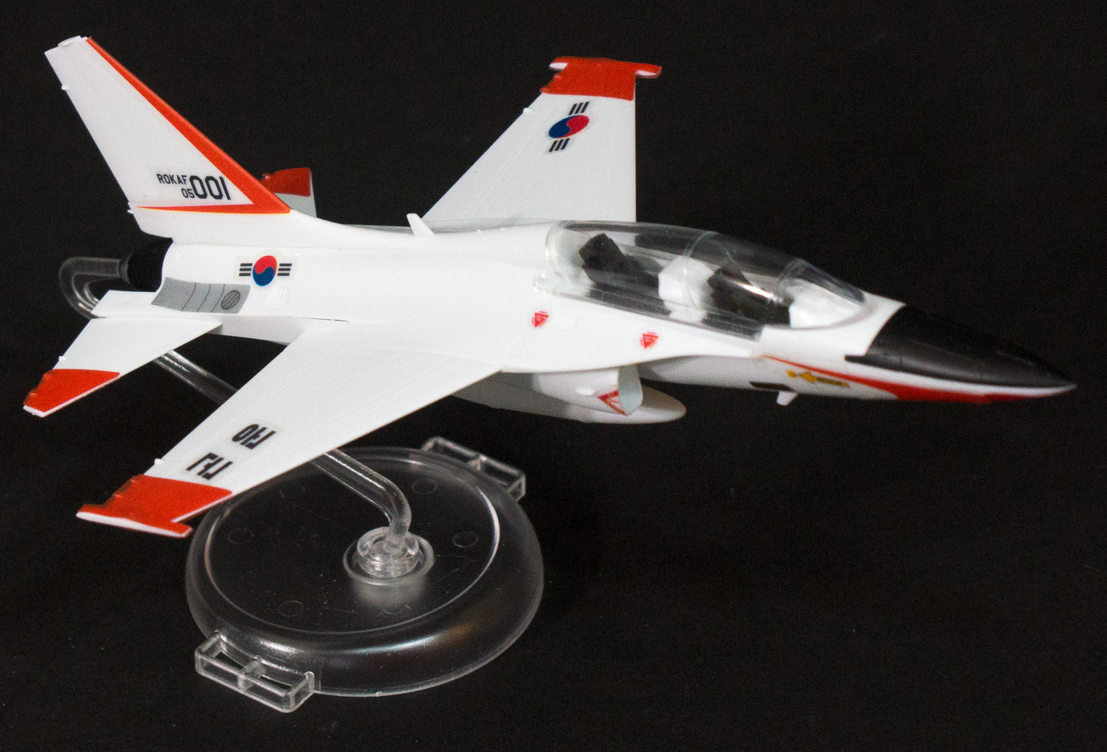 Academy 12519 1/72 T-50 Golden Eagle Build Image 04