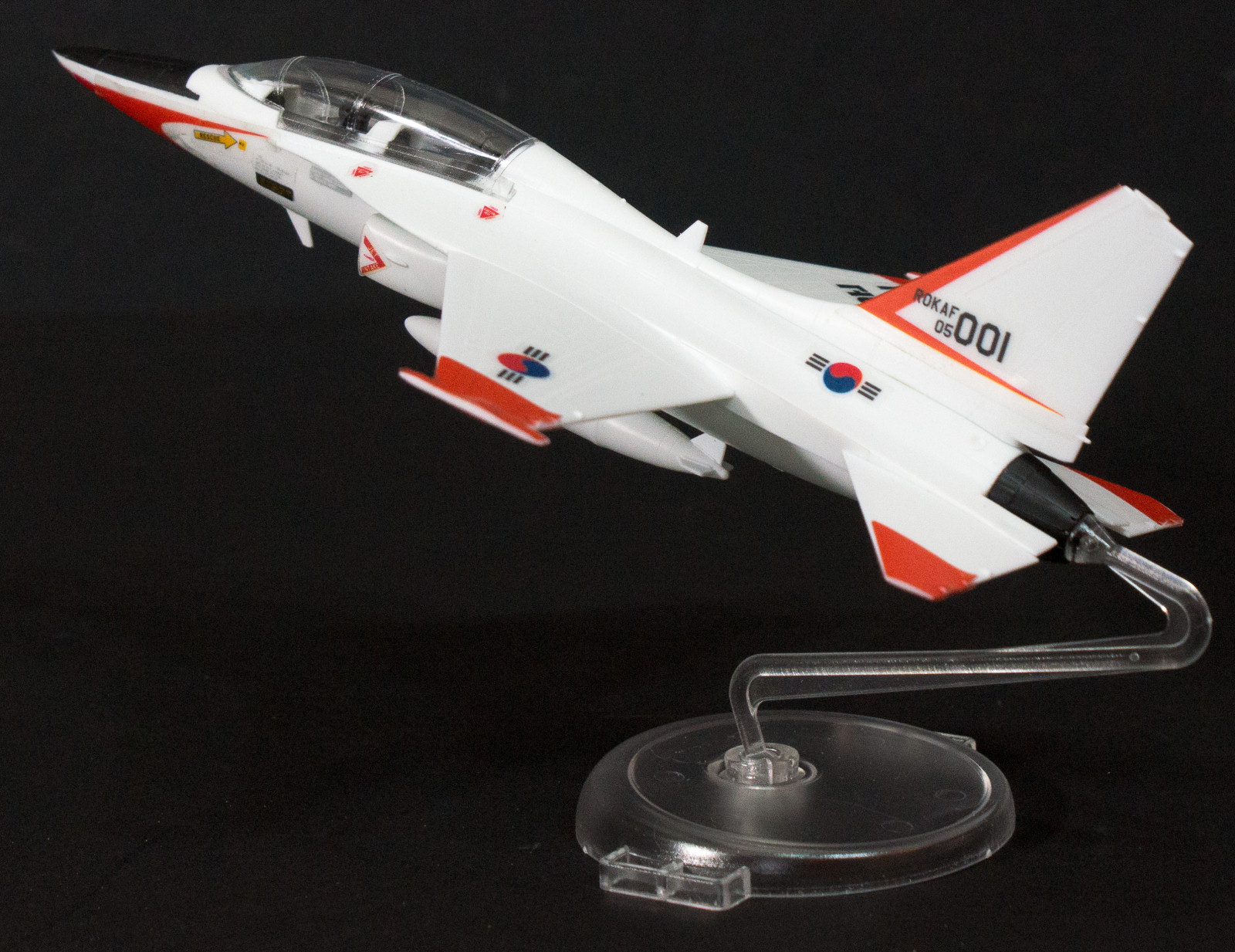 Academy 12519 1/72 T-50 Golden Eagle Build Image 08