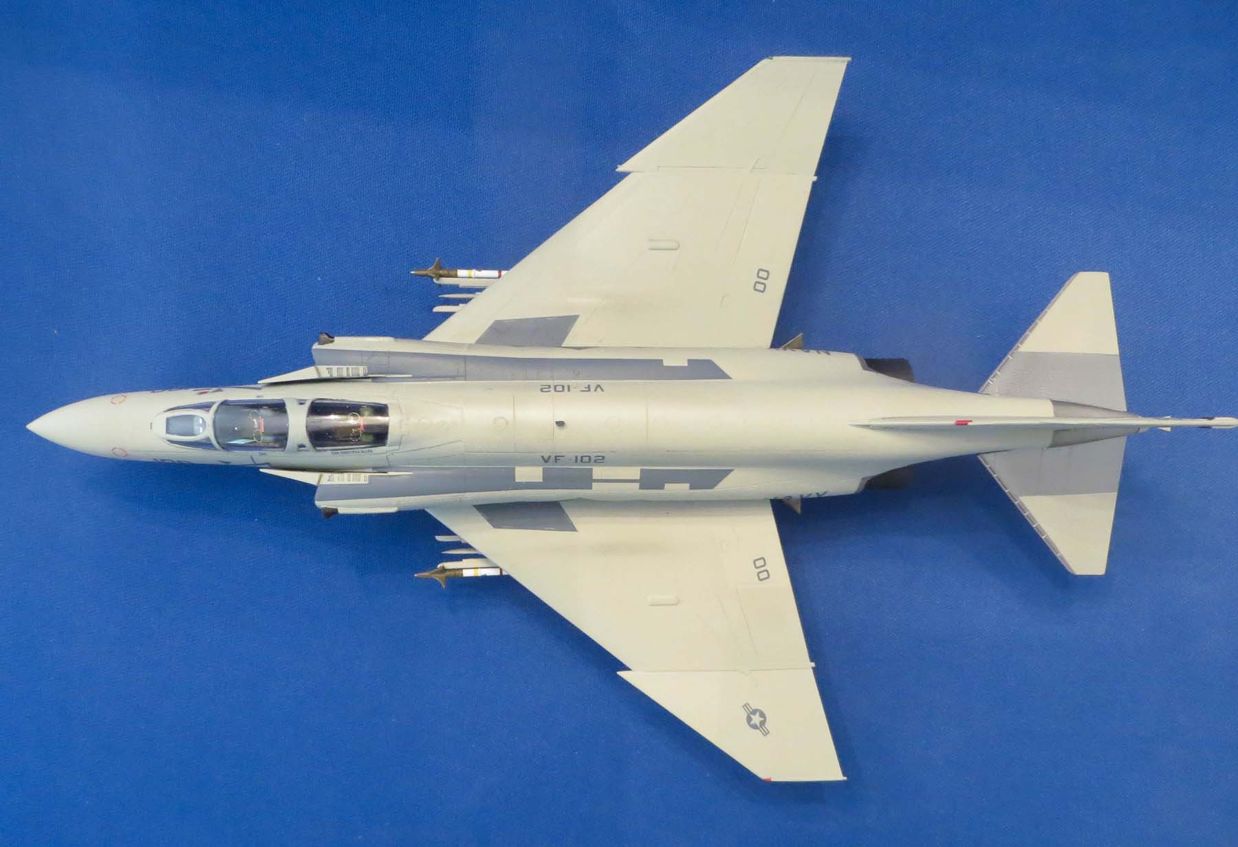 Academy 12529 1/72 F-4J Phantom II Build Image 07
