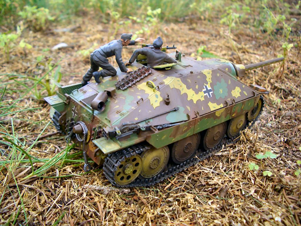 Academy 13230 1/35 Jagdpanzer 38(t) Hetzer (Late Version) Build Image 14