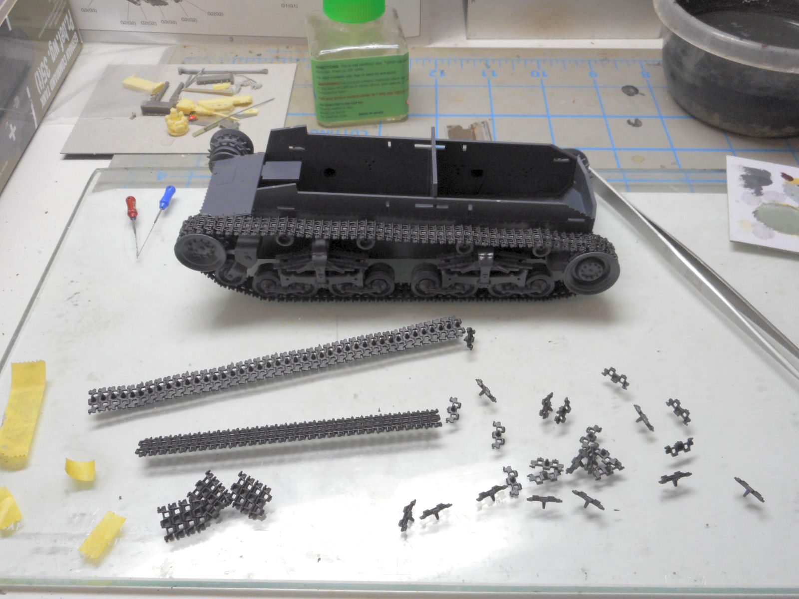 Academy 13313 1/35 Pz.Bef.Wg.35(t) Command Tank Build Image 03