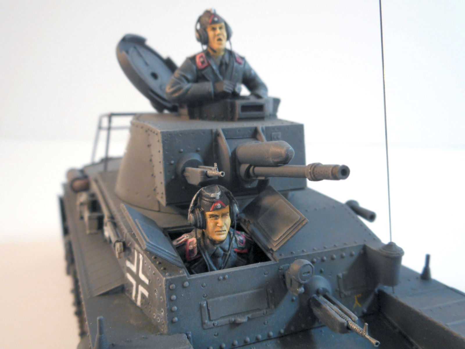 Academy 13313 1/35 Pz.Bef.Wg.35(t) Command Tank Build Image 24