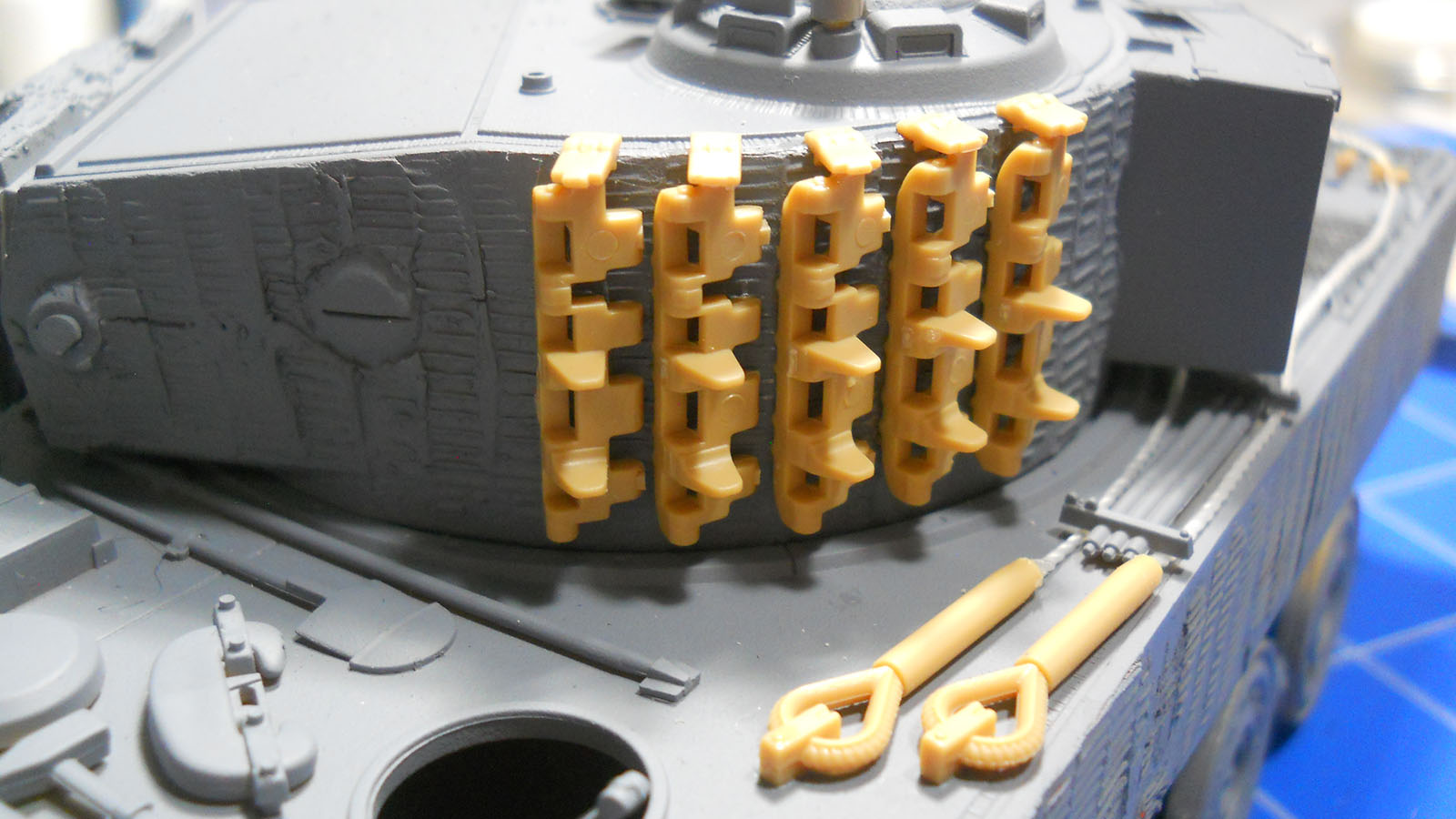 Academy 13314 1/35 Tiger I Late Production Build Image 52