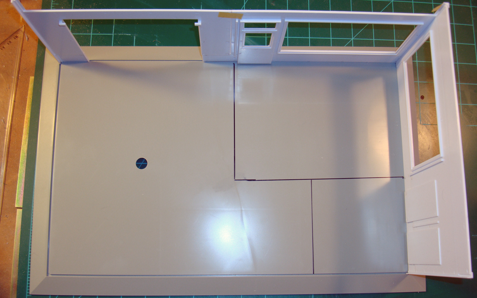 Academy 15122 1/24 Joe's Power Plus Service Station Build Image 04