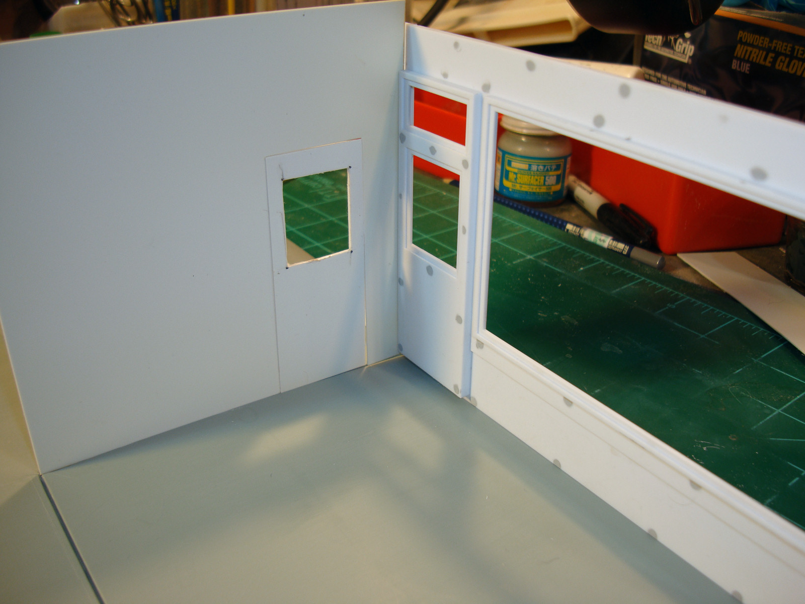Academy 15122 1/24 Joe's Power Plus Service Station Build Image 09