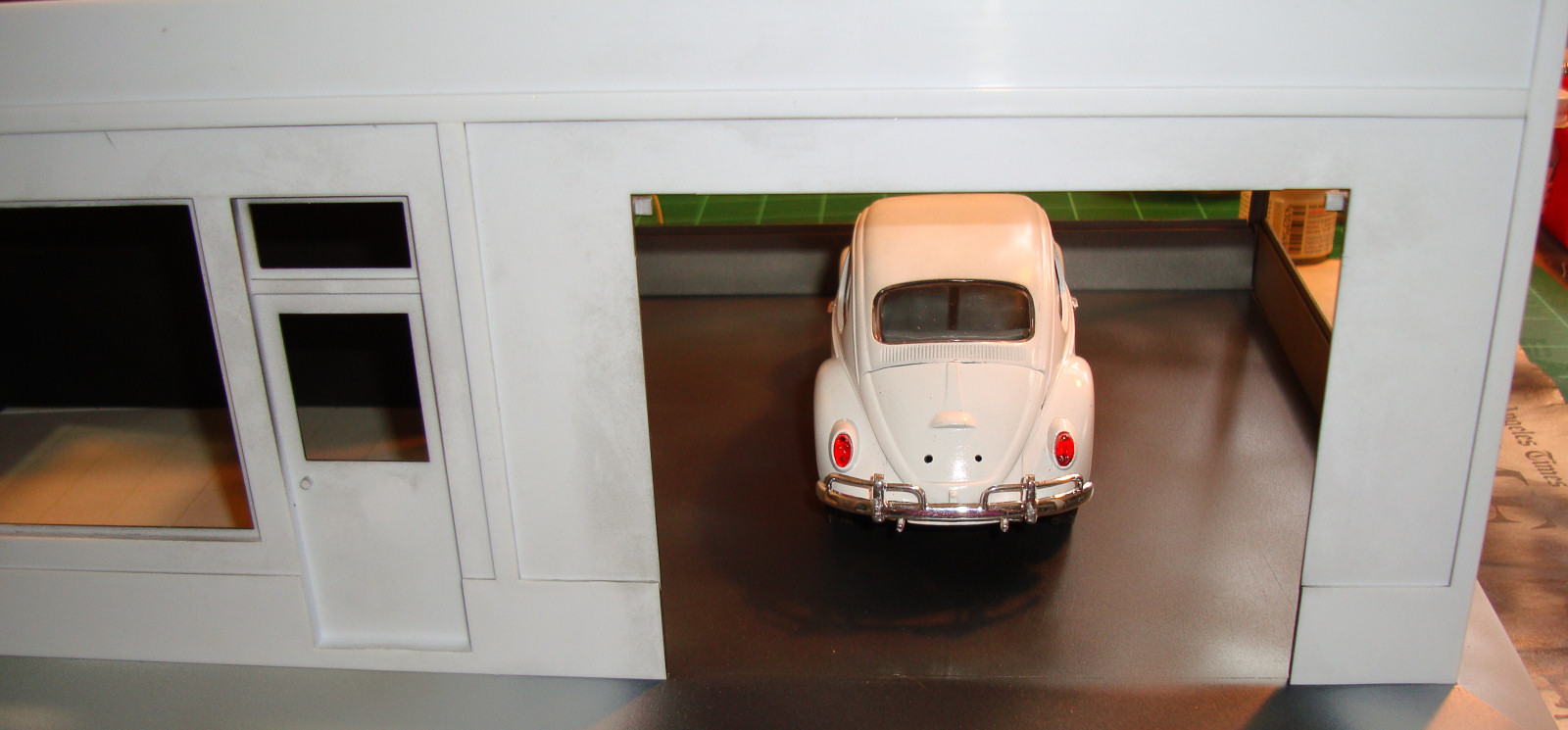 Academy 15122 1/24 Joe's Power Plus Service Station Build Image 27