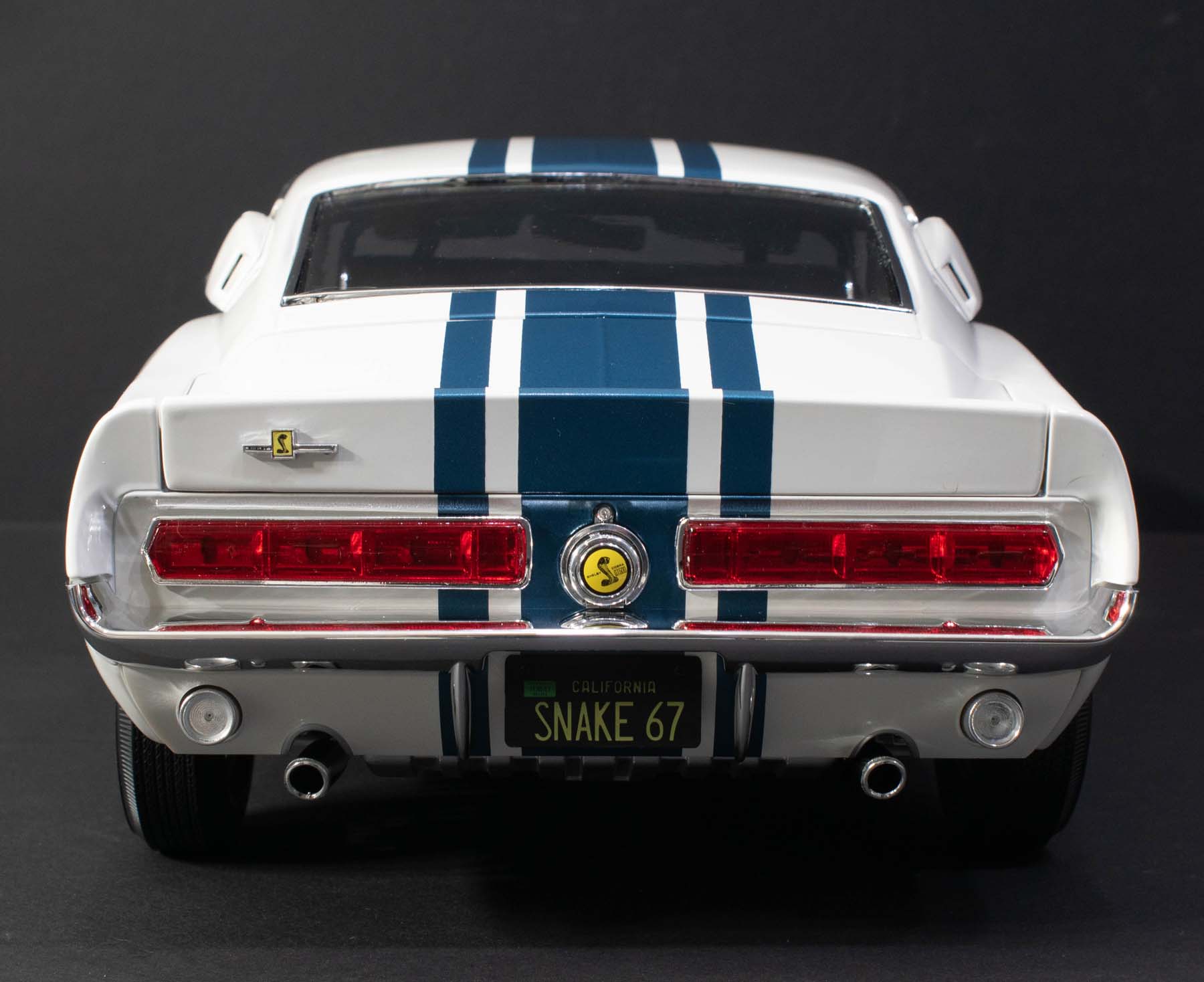 Agora Models 1/8 '67 Shelby GT500 Super Snake Build Image 138