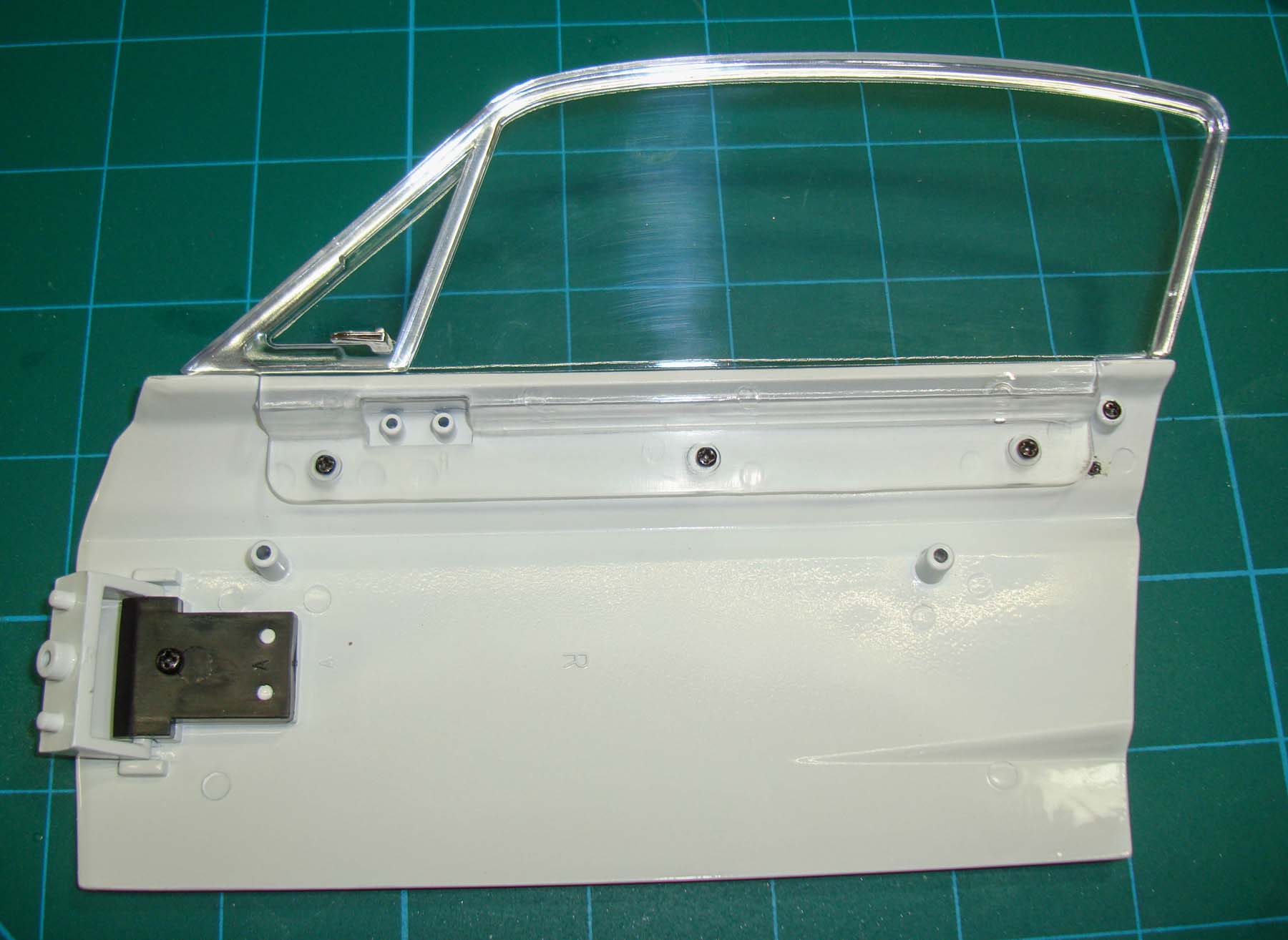 Agora Models 1/8 '67 Shelby GT500 Super Snake Build Image 18