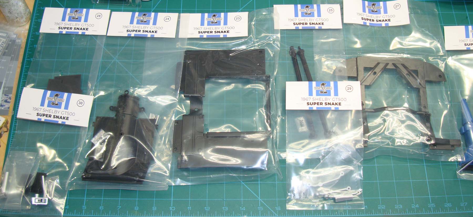 Agora Models 1/8 '67 Shelby GT500 Super Snake Build Image 42