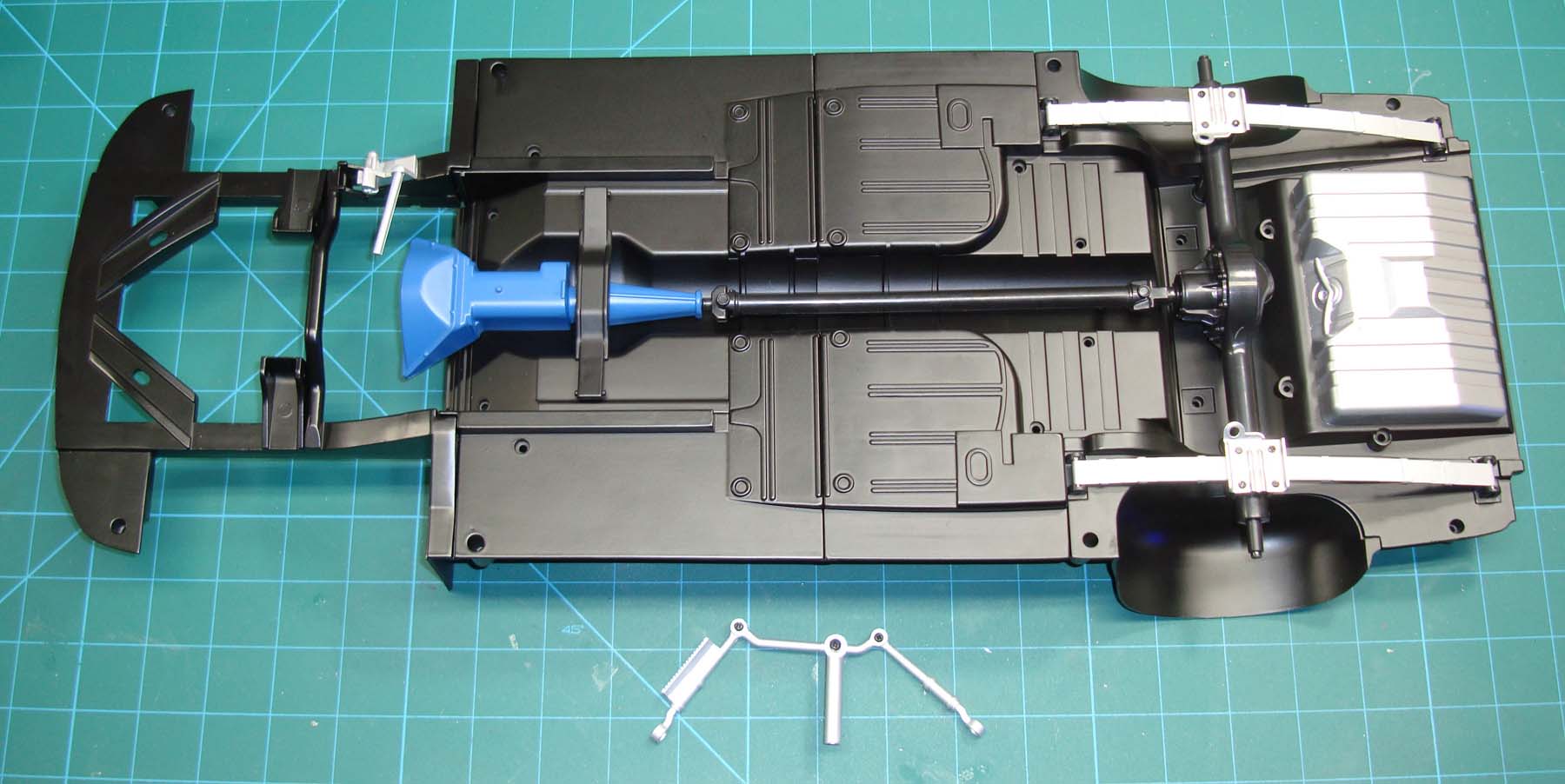 Agora Models 1/8 '67 Shelby GT500 Super Snake Build Image 50