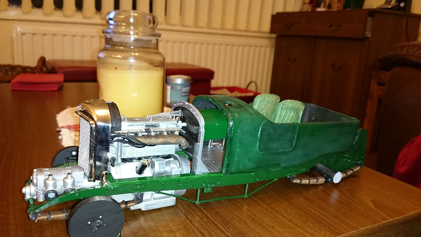 Airfix 20440 1/12 1930 Bentley Build Image 02