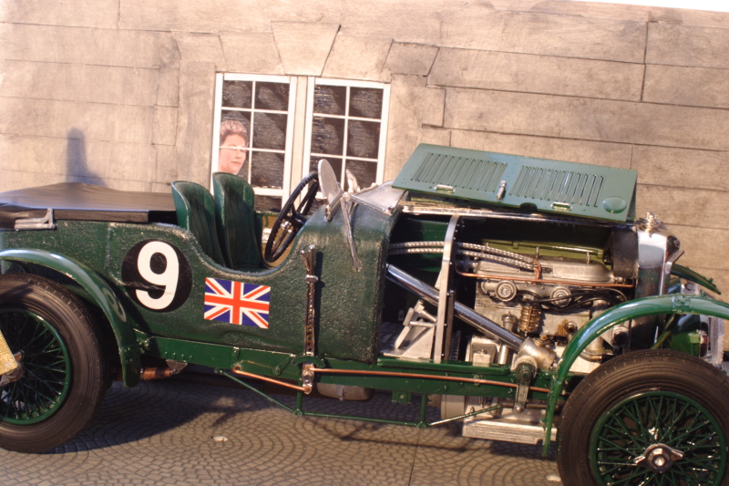Airfix 20440 1/12 1930 Bentley Build Image 05
