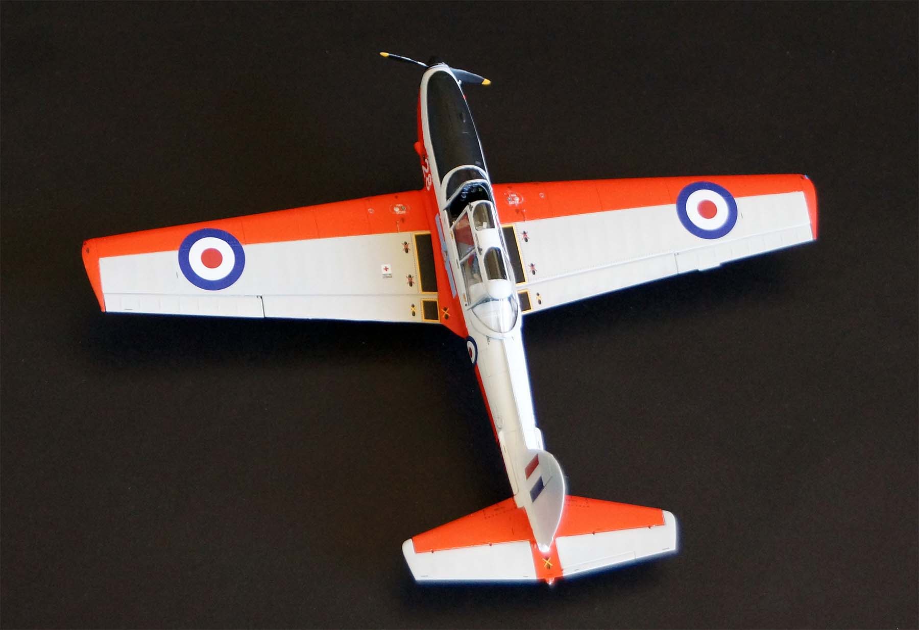 Airfix 4105 1/48 Chipmunk T.10 Build Image 14