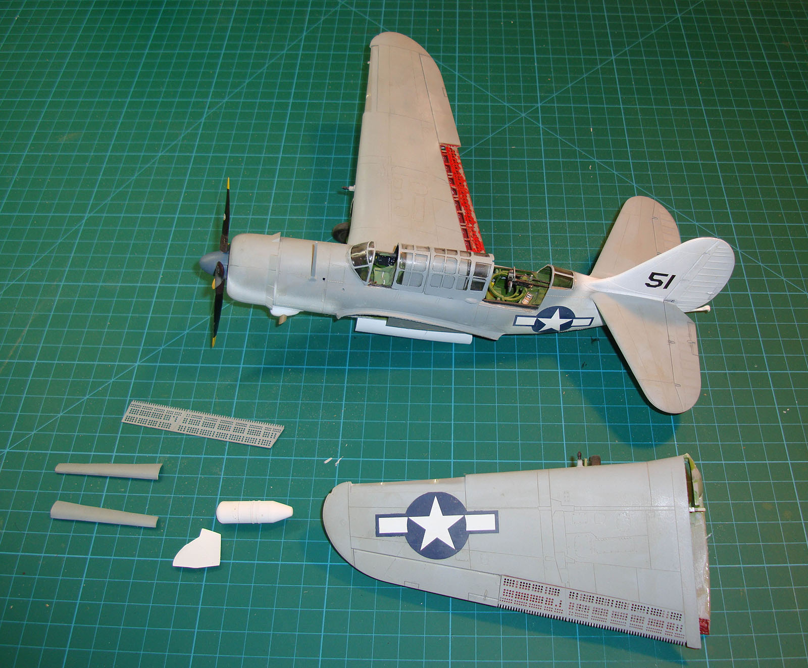 Accurate Miniatures 480406 1/48 Curtiss SB2C-4E Helldiver Build Image 09