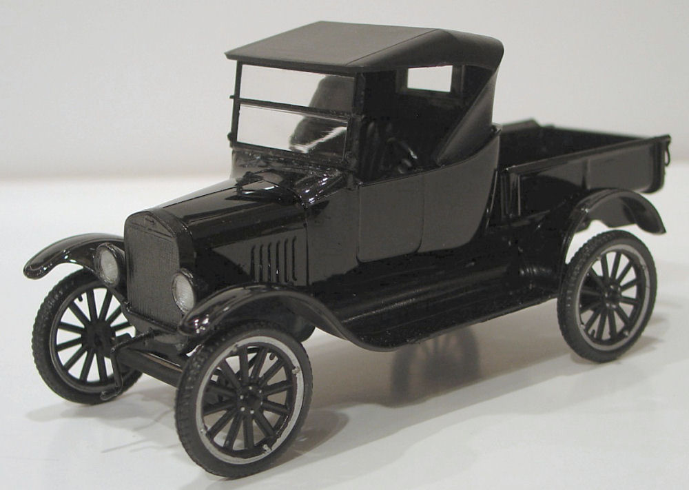 AMT 0670 1/25 1925 Ford Tall T Build Image 07