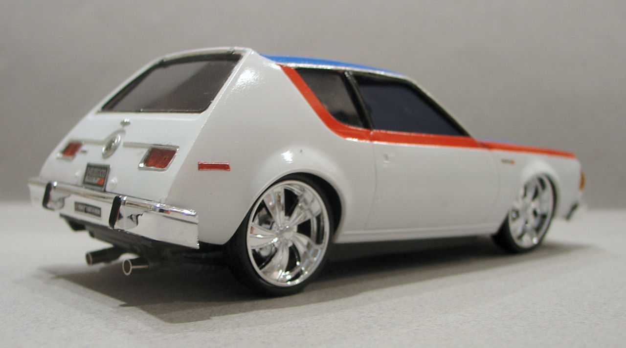AMT 0690 1/25 1976 Gremlin Build Image 03