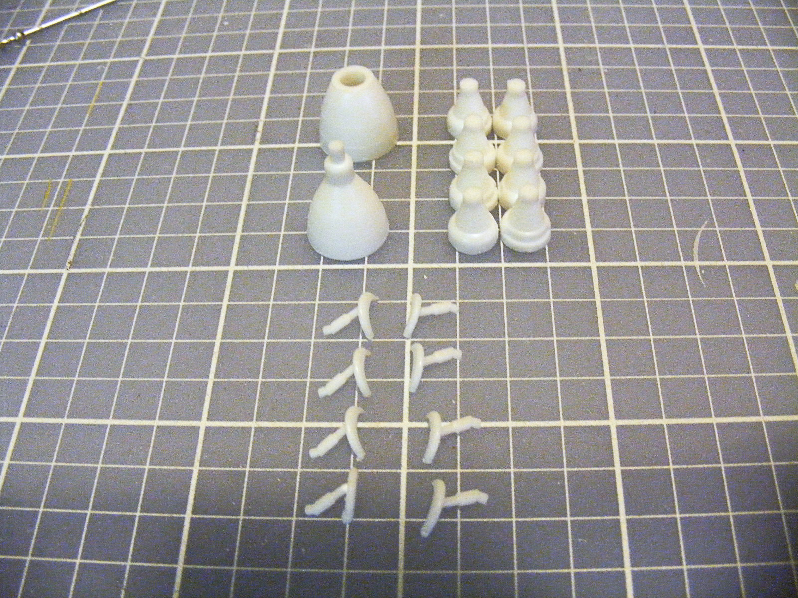 AMT 0700 1/200 Man in Space Build Image 14