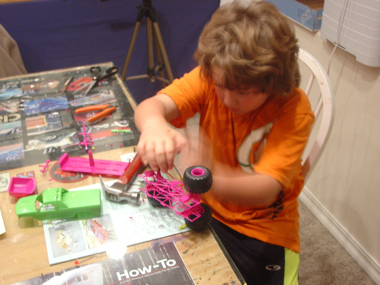 AMT 0792 1/32 The Incredible Hulk Monster Truck Build Image 03