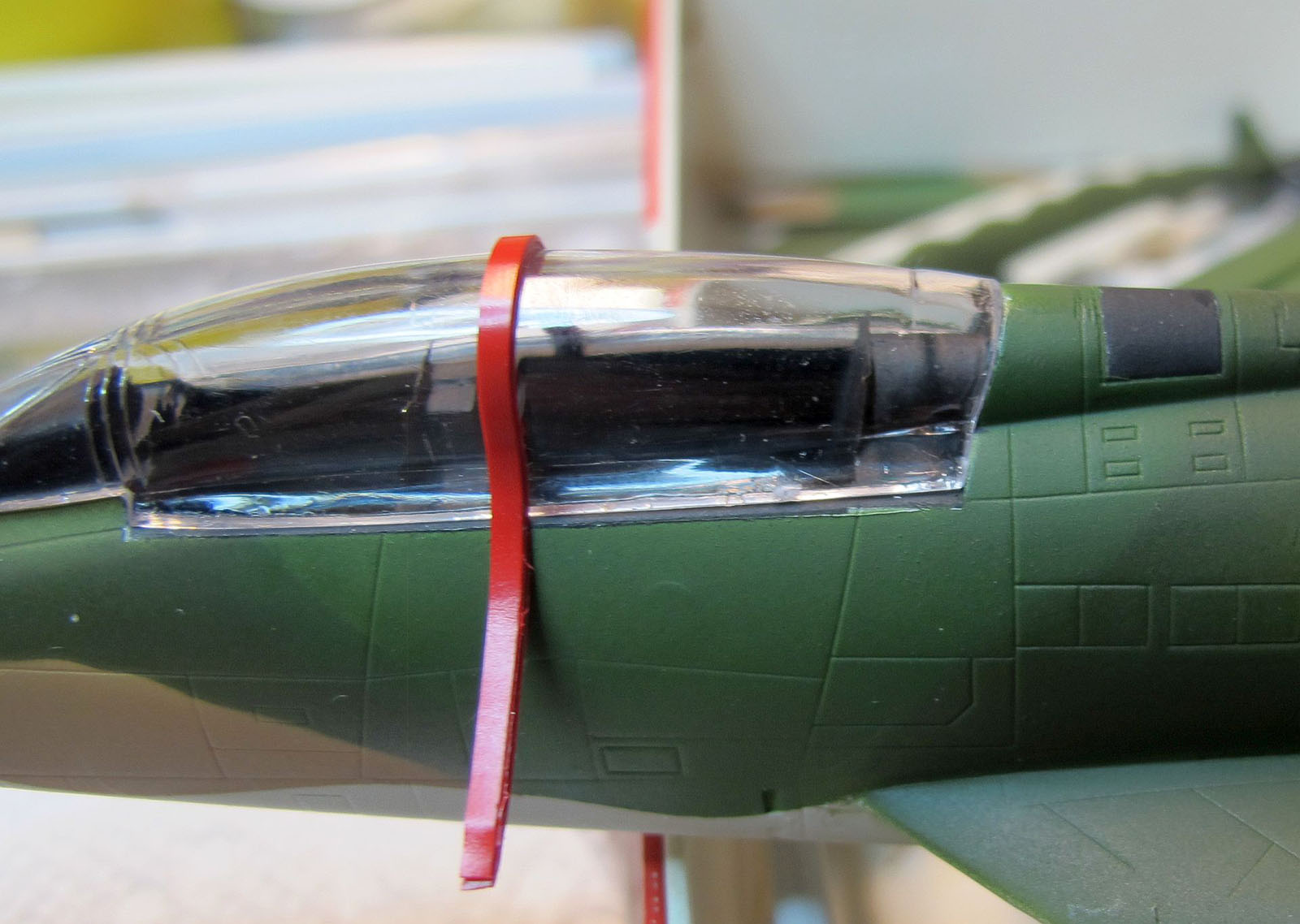 AMT 8892 1/72 F-100F Wild Weasel Build Image 07